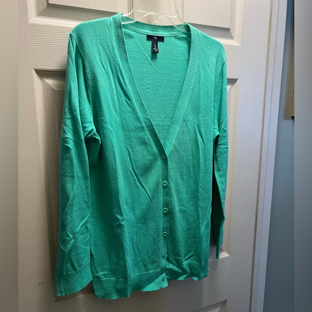 Green GAP sweater